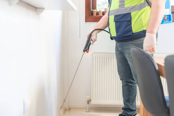 Best Best Pest Control Companies  in Lake Camelot, WI